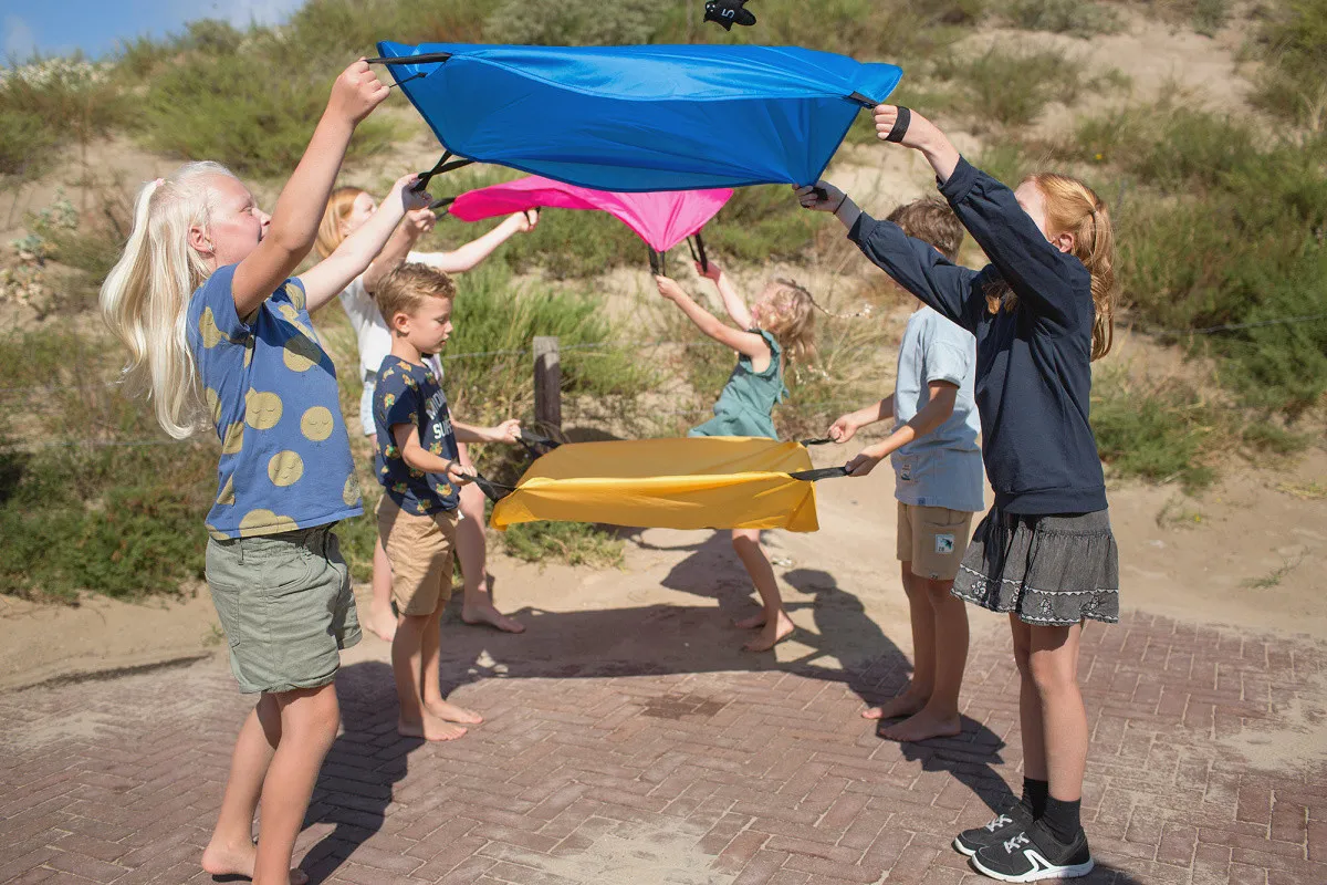 Squirrel parachutes | BS Toys