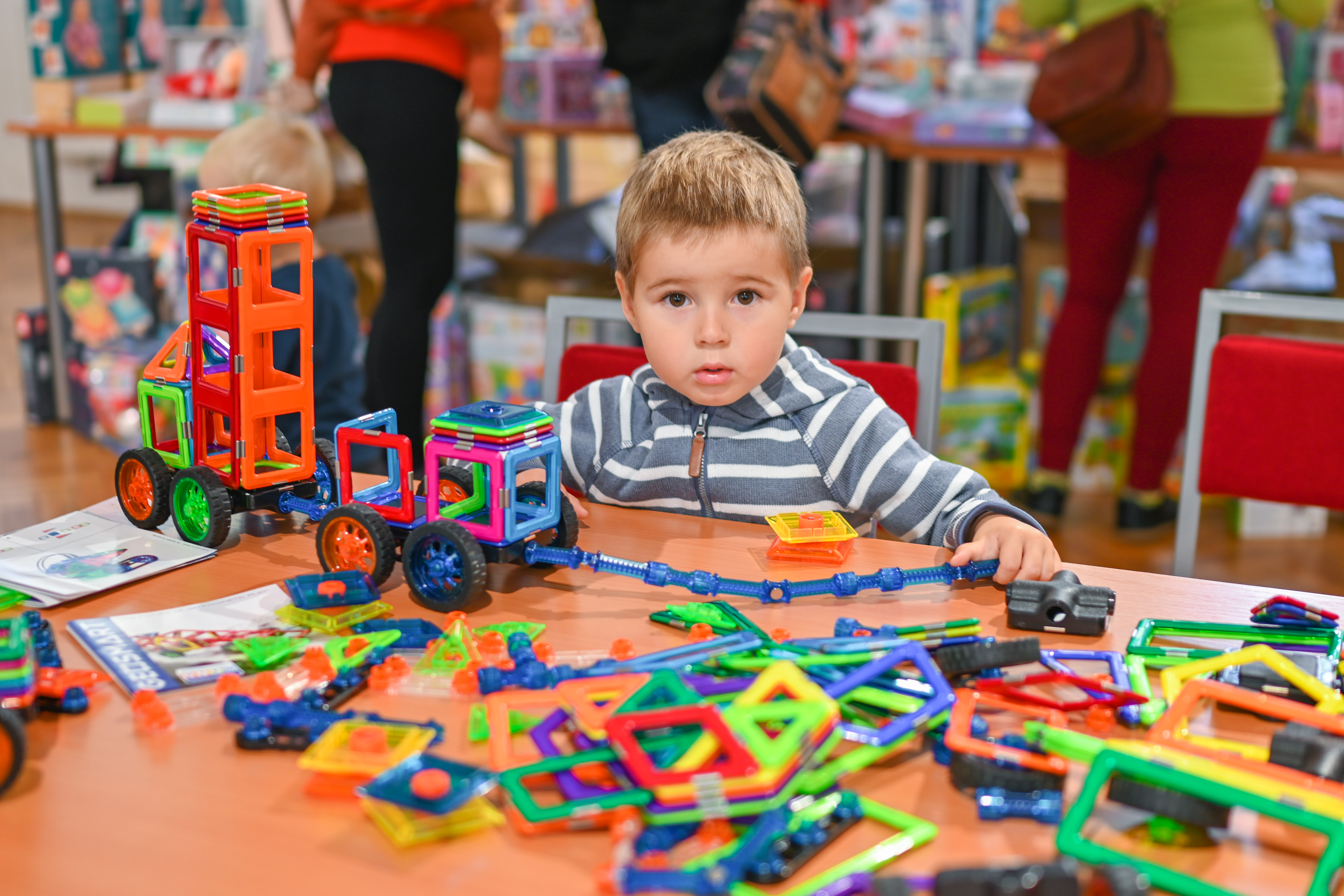 Magnetbaukasten für Vorschulkinder und kleinere Schulkinder